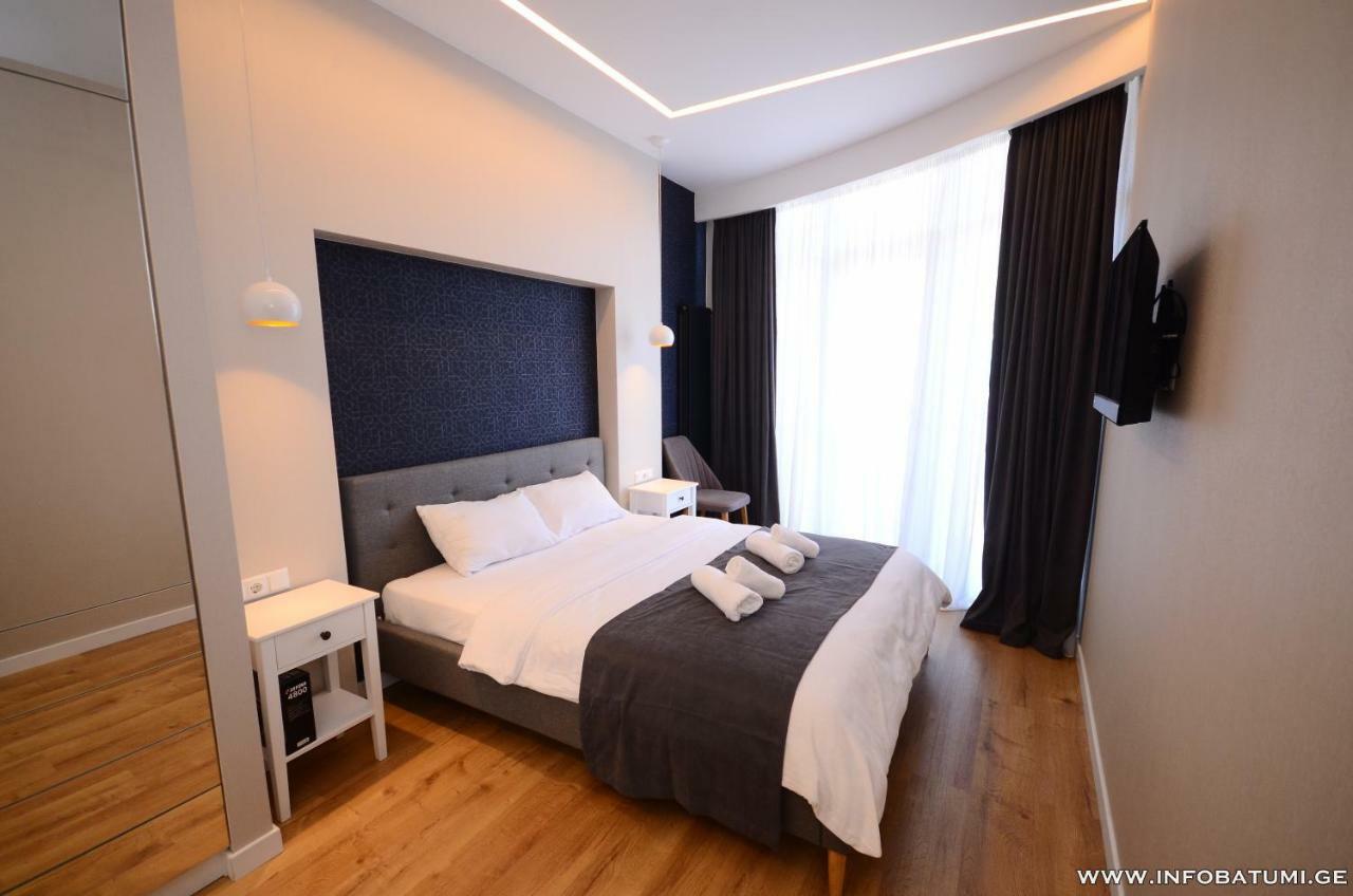 West Apartments Batoumi Extérieur photo