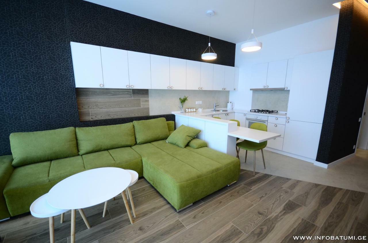 West Apartments Batoumi Extérieur photo